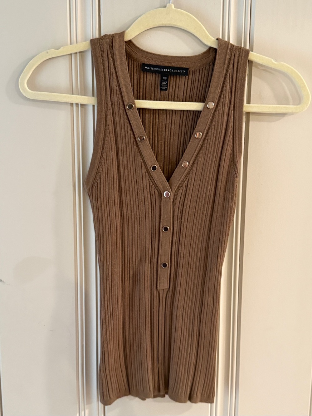 White House Black Market Brown Ribbed V Neck Tank Top XS